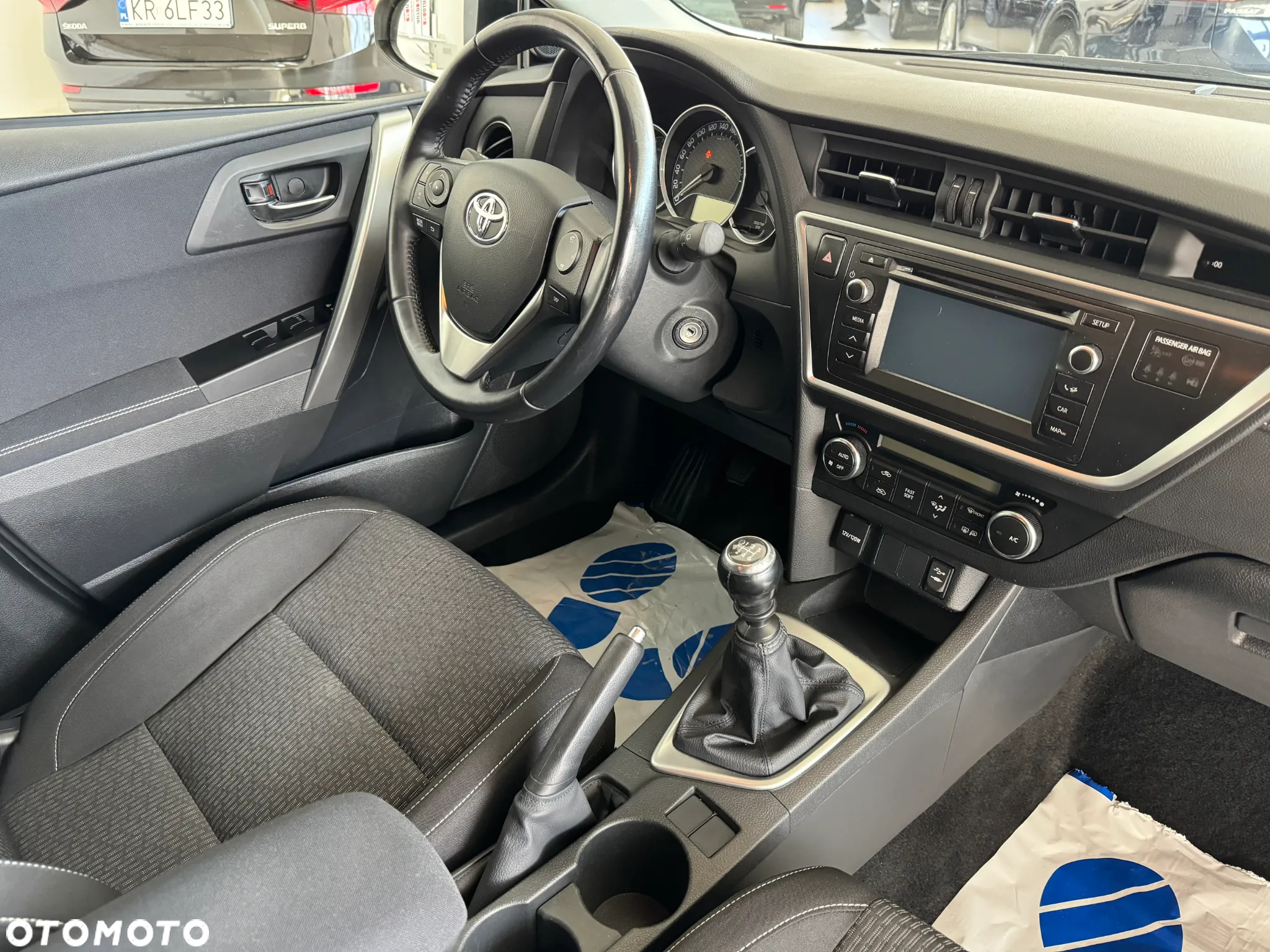 Toyota Auris 1.6 Valvematic Touring Sports Edition - 29
