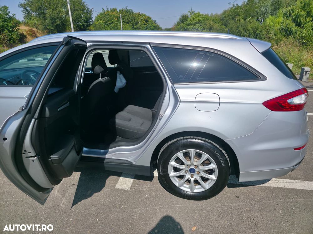 Ford Mondeo 2.0 TDCi Powershift AWD - 10