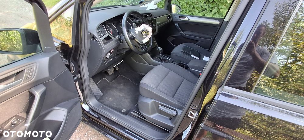 Volkswagen Touran 2.0 TDI SCR DSG Join - 10