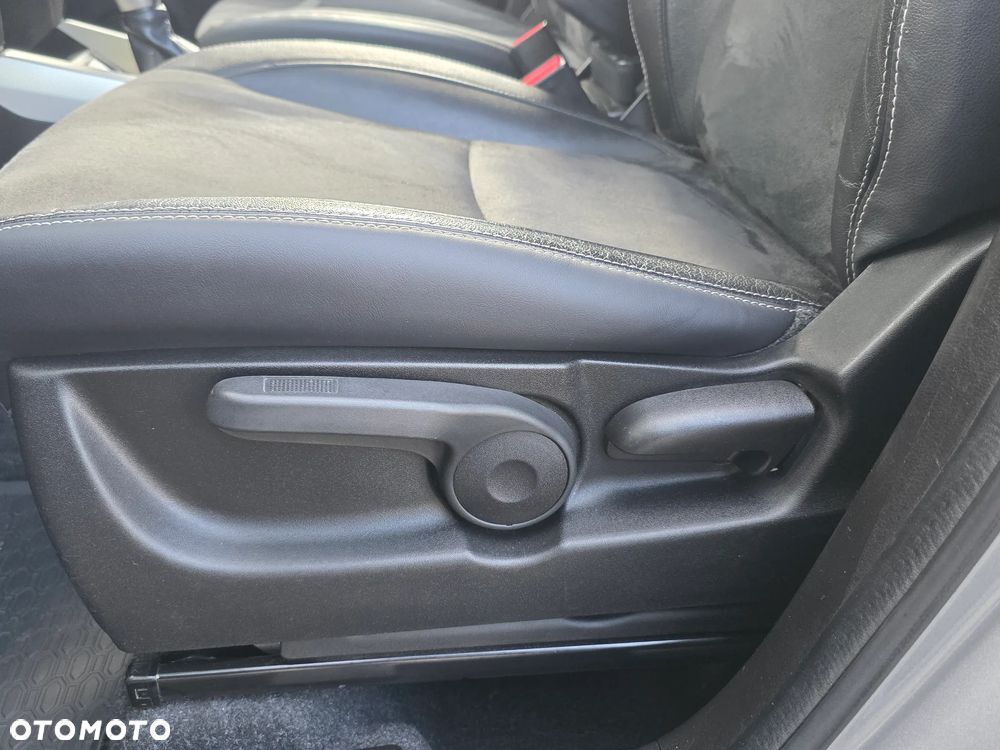 Suzuki Vitara 1.6 XLED SUN 4WD - 17