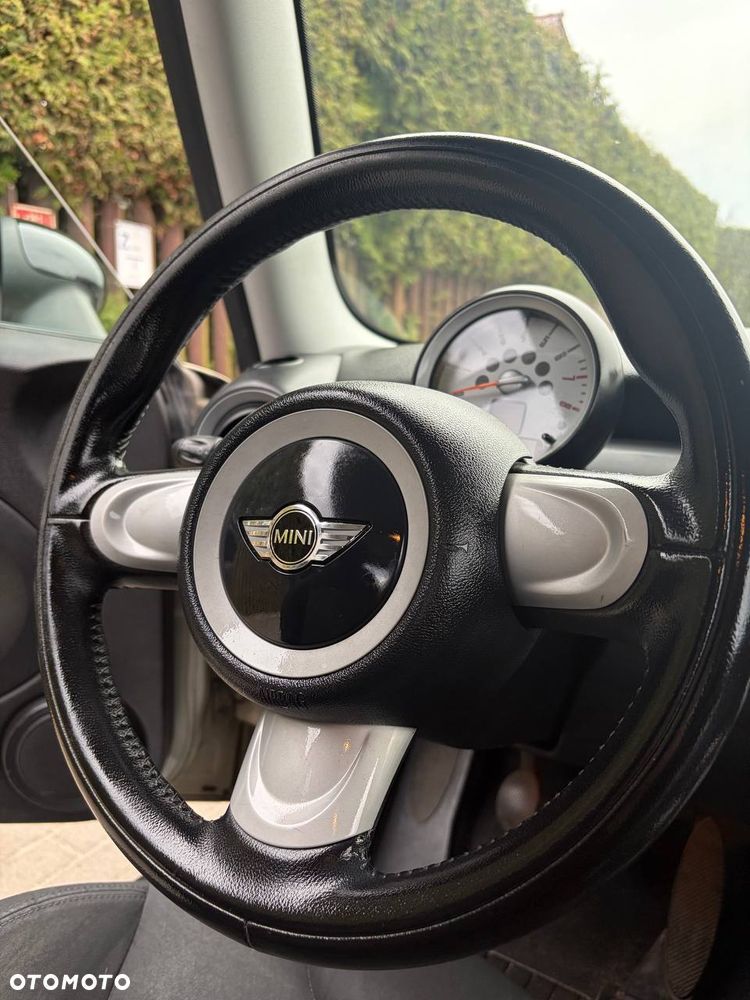 MINI Cooper Standard - 11