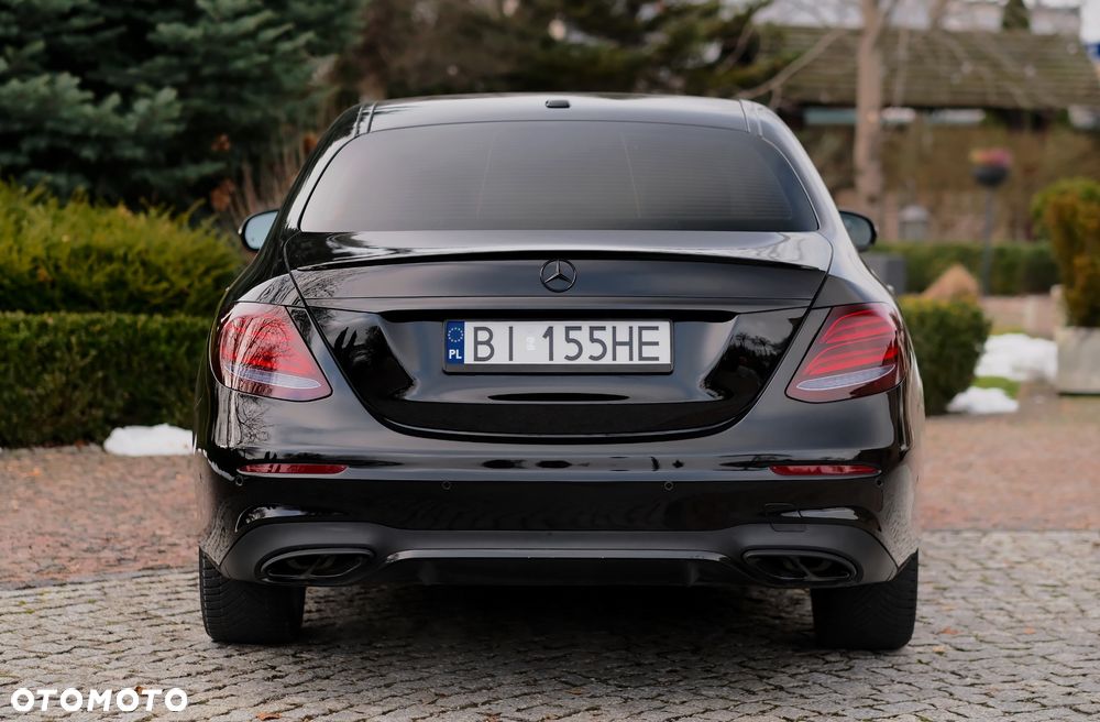 Mercedes-Benz Klasa E 300 9G-TRONIC - 11