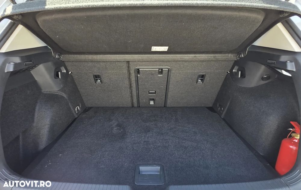 Volkswagen Golf 2.0 TDI Life - 39