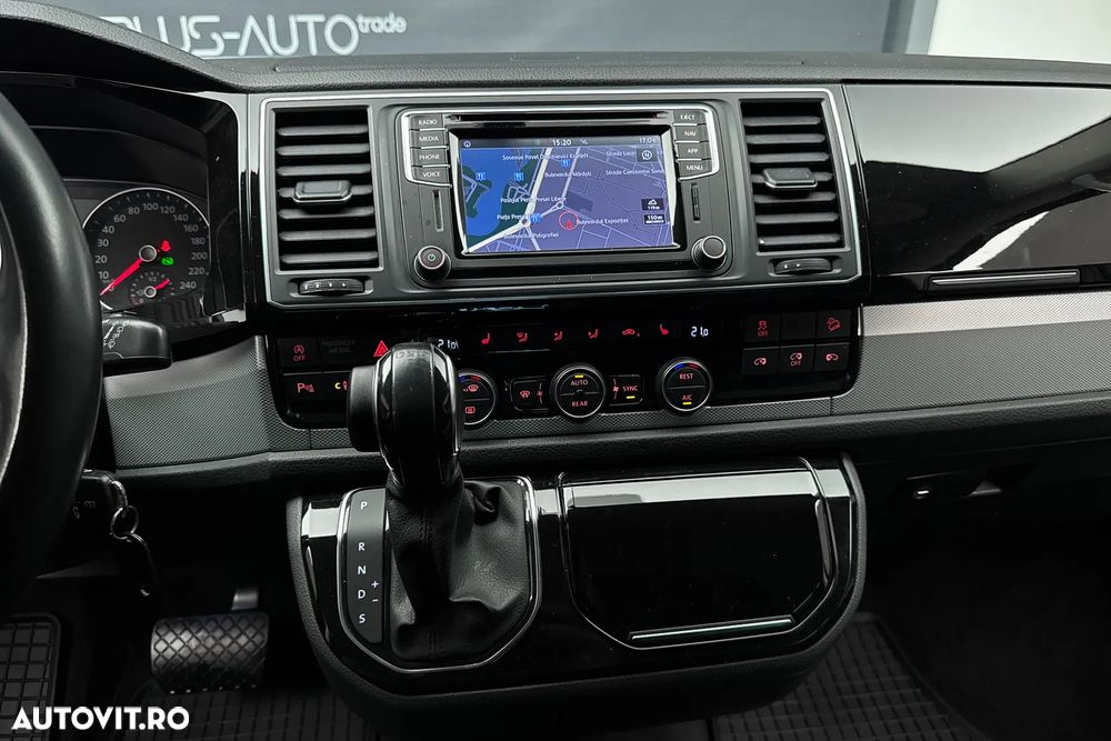 Volkswagen Multivan - 20