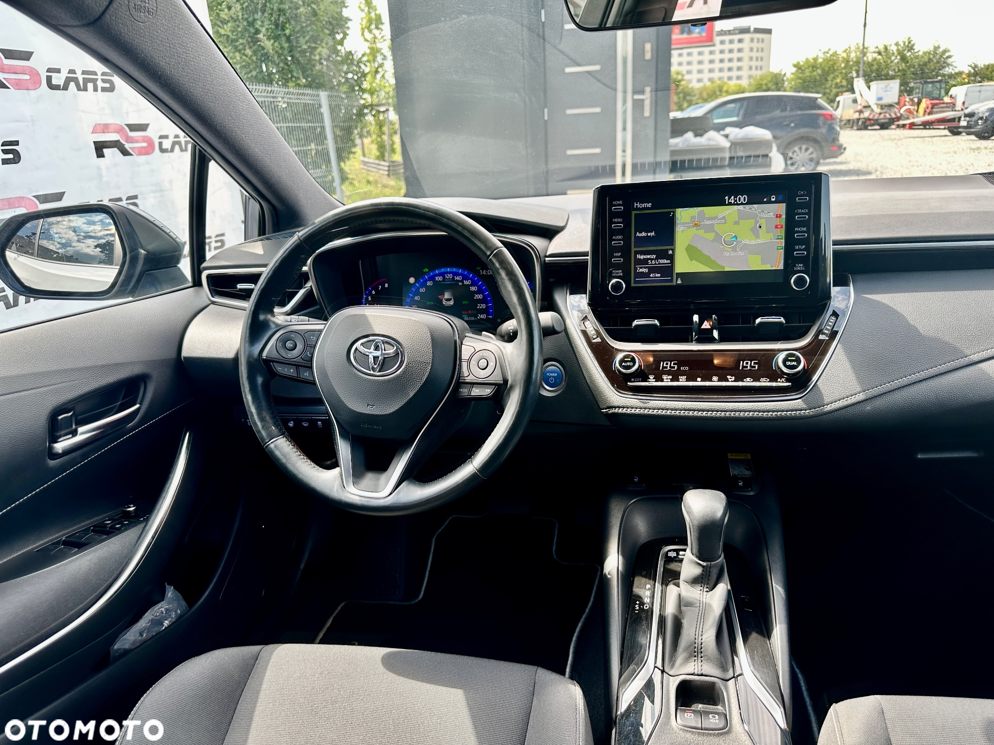 Toyota Corolla 2.0 Hybrid Style - 28