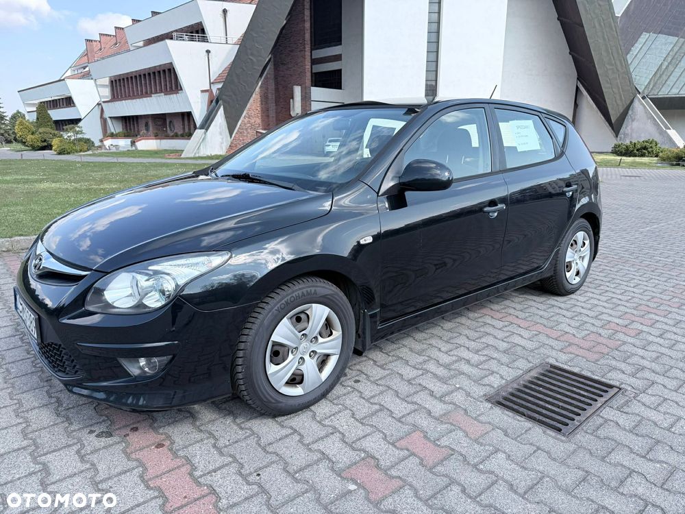 Hyundai i30 1.6 CRDi Classic + - 4