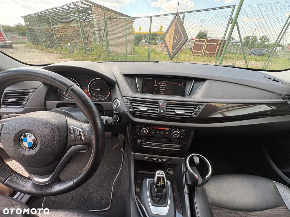 BMW X1 xDrive18d - 12