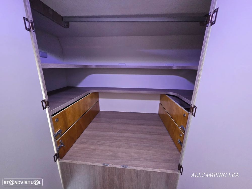 Chausson Flash Salão "Maxi Lounge+Cama de Casal Elétrica - 56