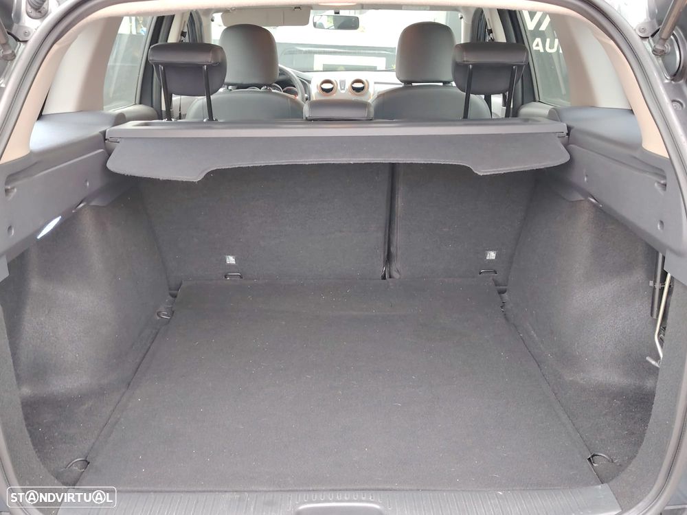 Dacia Logan MCV 0.9 TCe Stepway - 25