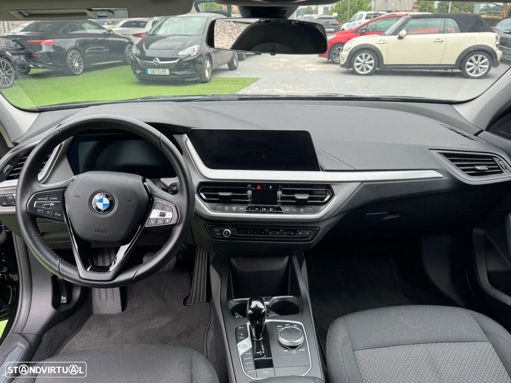 BMW 118 d Aut. Sport Line - 11
