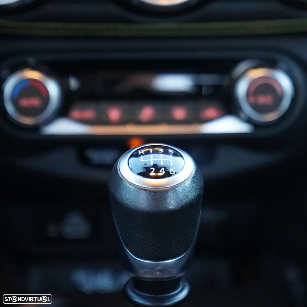 Nissan Juke 1.0 DIG-T Kiiro - 23