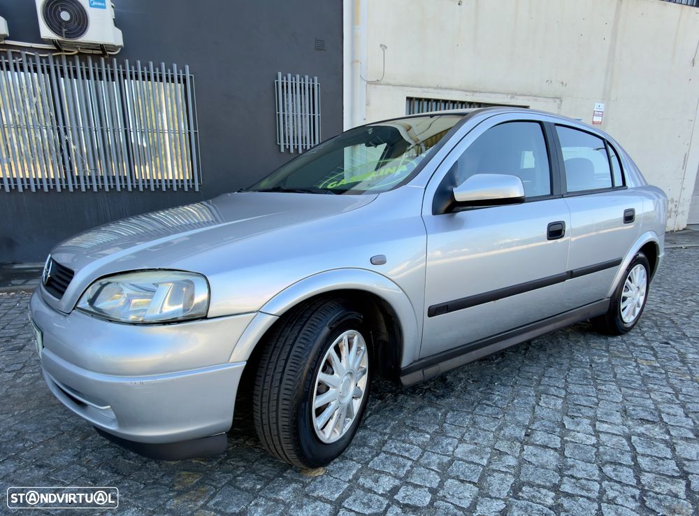 Opel Astra 1.4 Elegance - 1