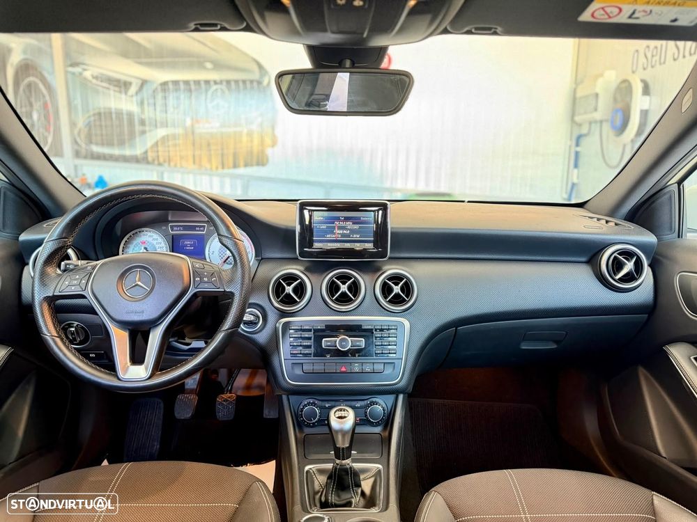 Mercedes-Benz A 180 d Urban - 12