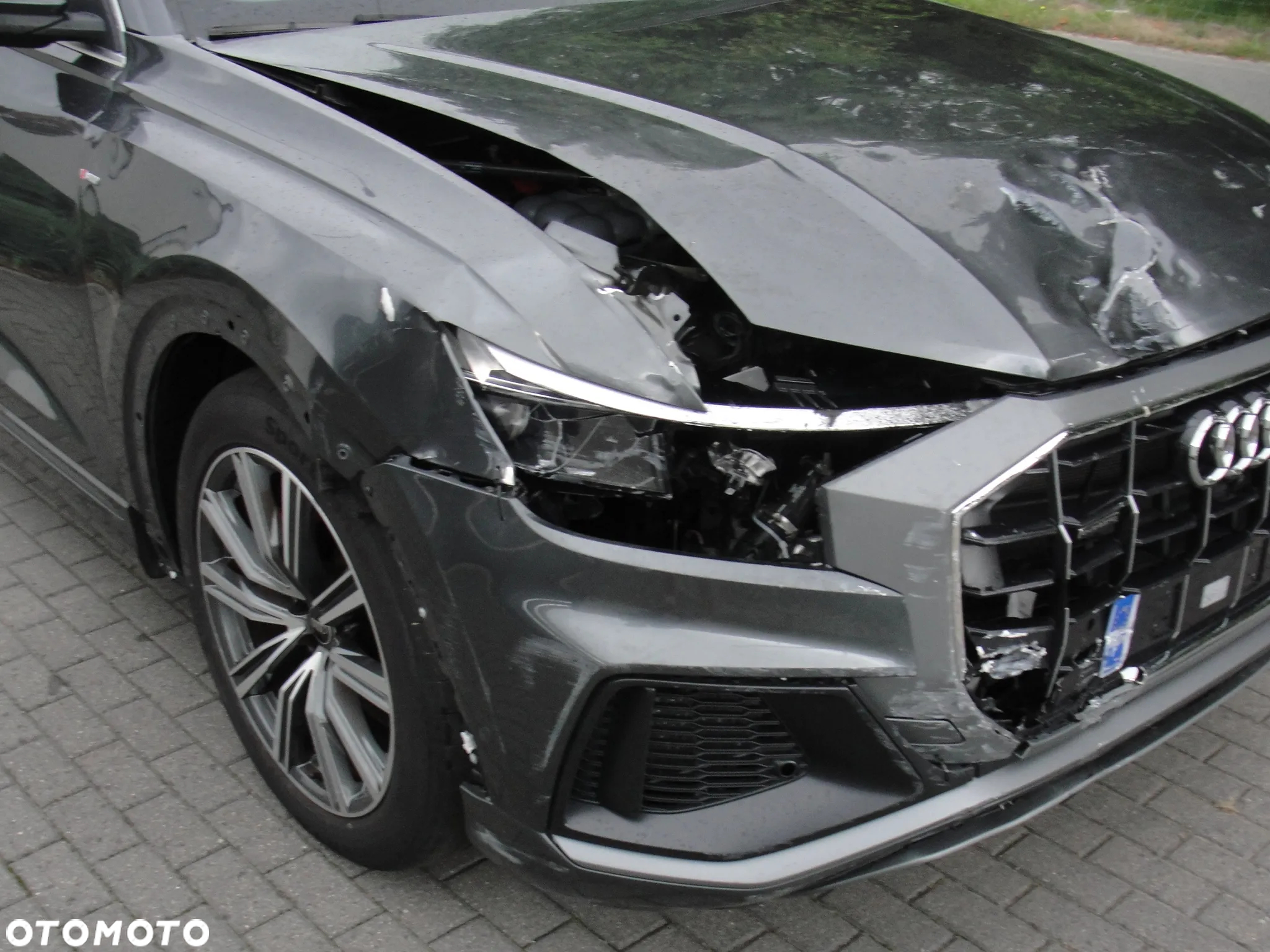 Audi Q8 55 TFSI e Quattro Tiptronic - 16