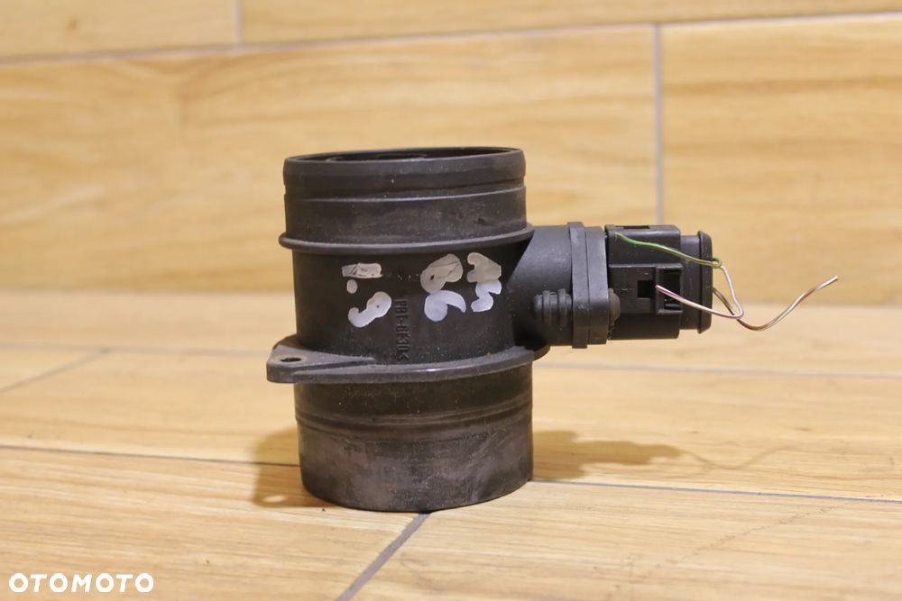 Przepływomierz Audi A4 B6 0281002461, 074906461B 1.9 TDI