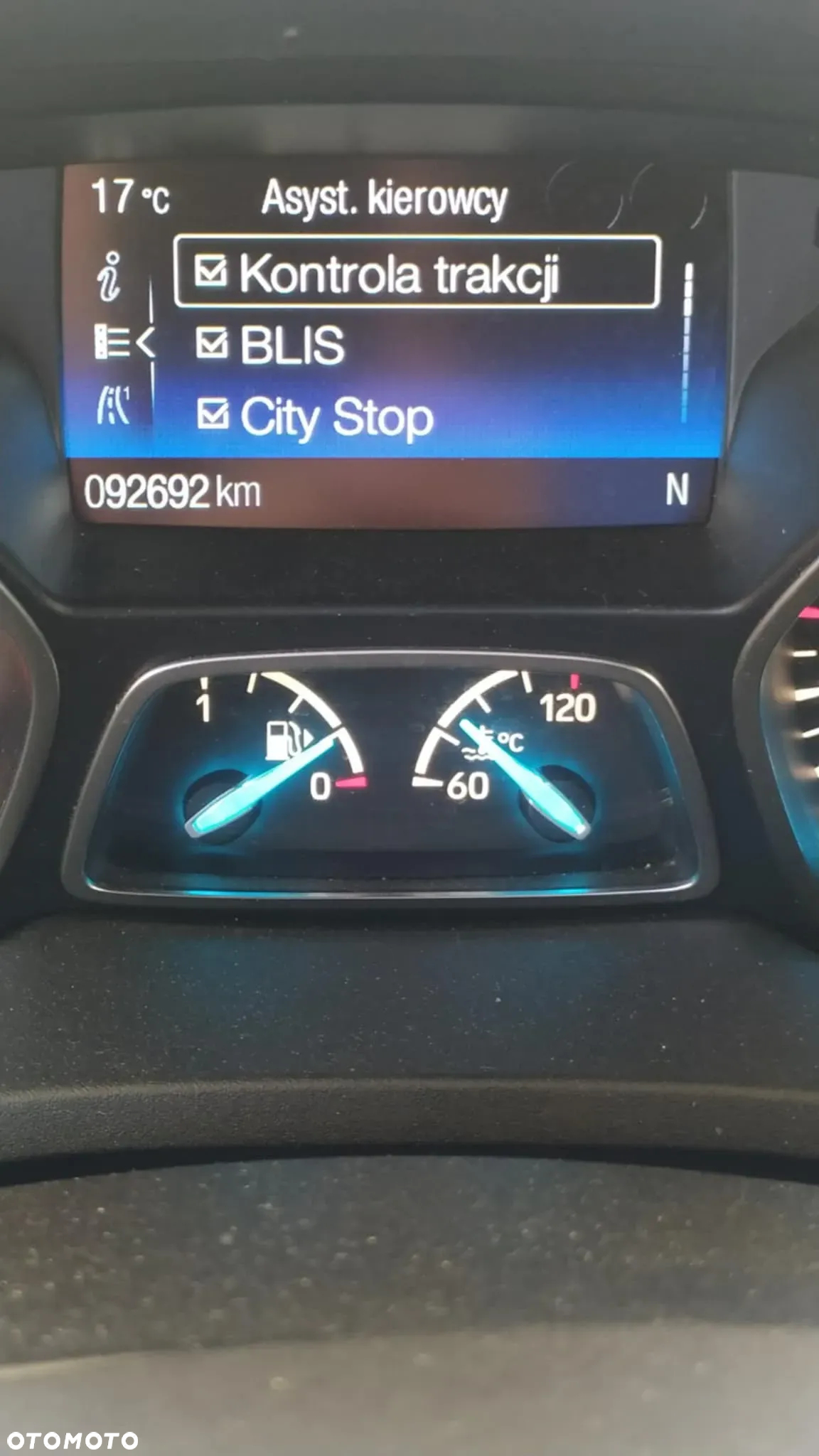 Ford Kuga 1.5 EcoBoost 2x4 ST-Line - 34