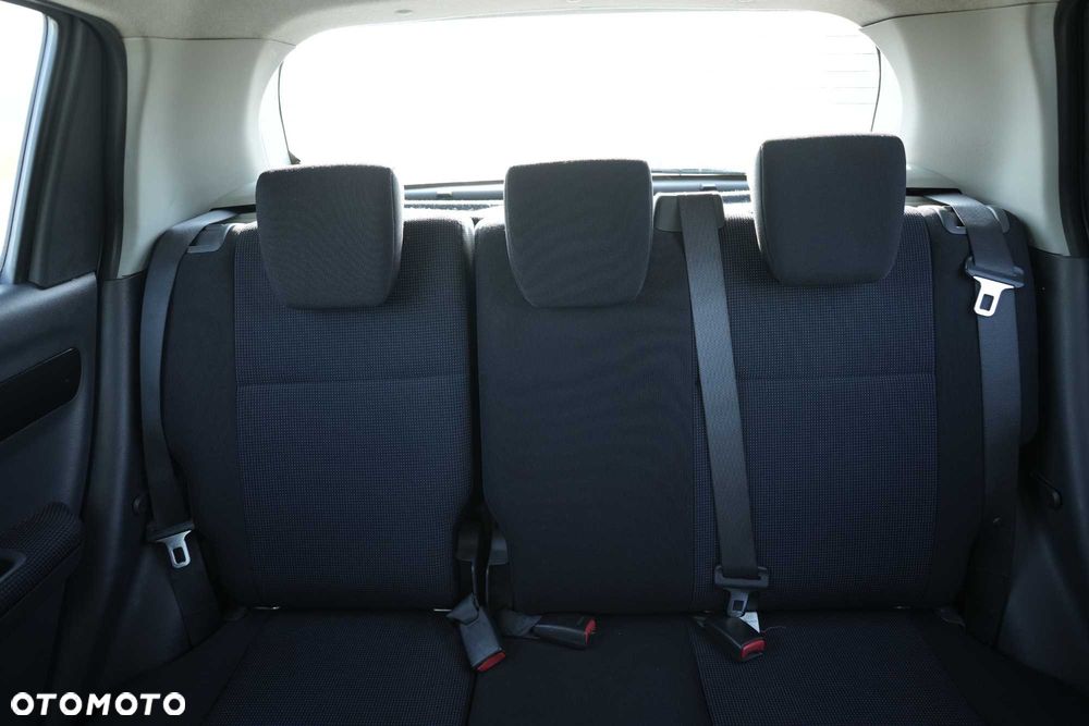 Suzuki Swift - 8