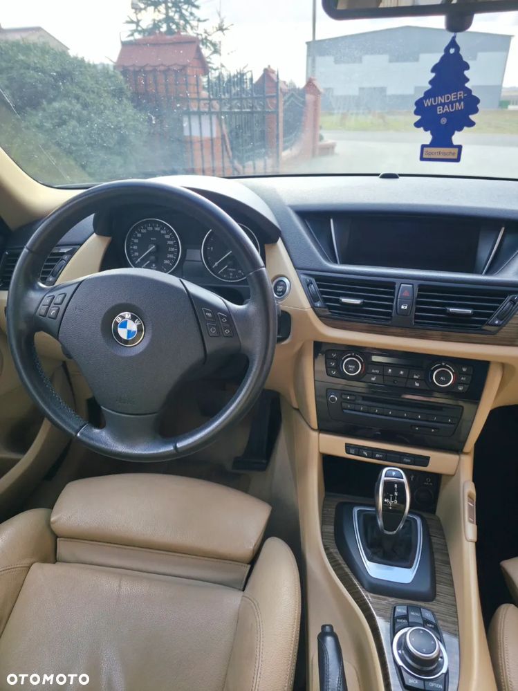 BMW X1 - 10