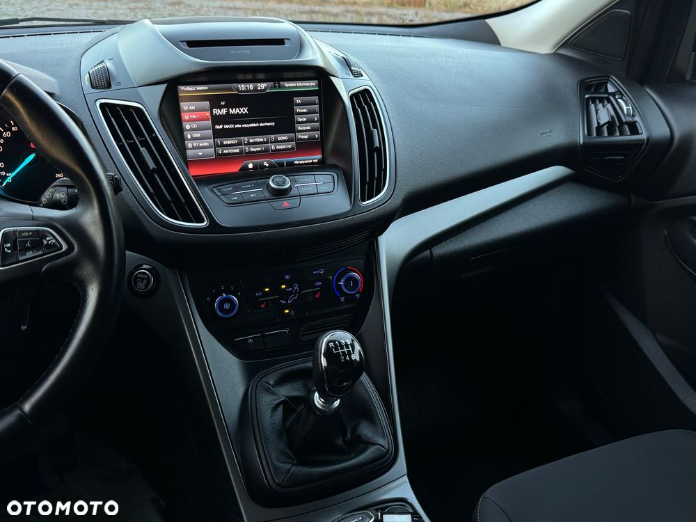 Ford Kuga 2.0 TDCi 4x4 Titanium - 23