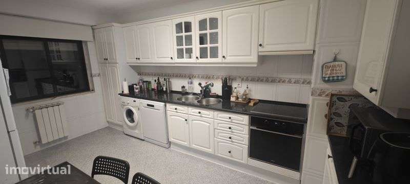 Apartamento T2 com garagem - Grande imagem: 2/4