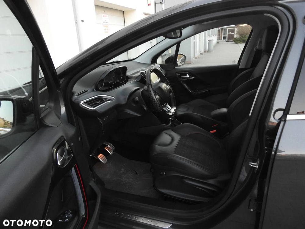 Peugeot 208 1.2 PureTech Allure S&S - 15