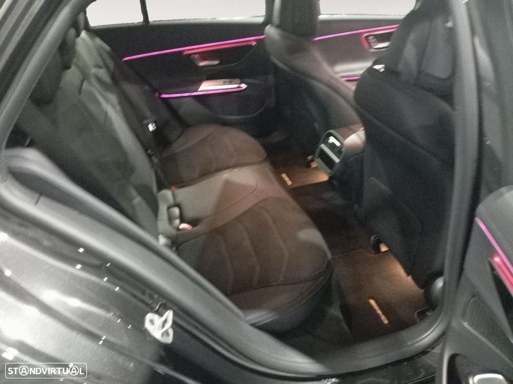 Mercedes-Benz E 300 - 12