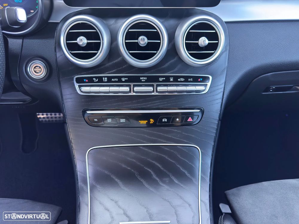 Mercedes-Benz GLC 300 e Coupé 4Matic - 34