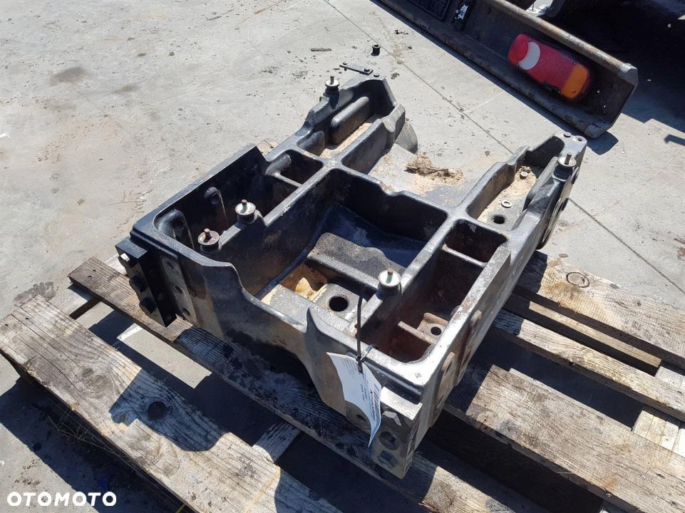 MOCOWANIE MOSTU PRZEDNIEGO TRAKTOR CASE CVX 150 - 1