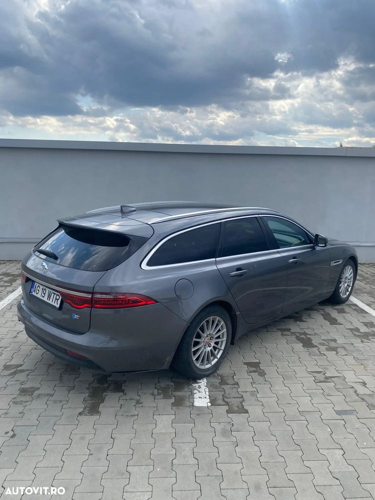 Jaguar XF 20d RWD E-Performance Prestige - 5
