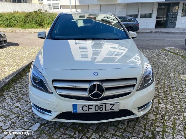 Mercedes-Benz B 180 d AMG Line - 2