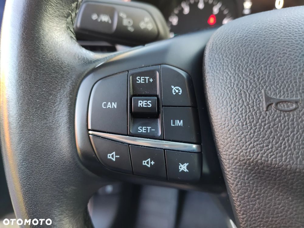 Ford Focus 1.0 EcoBoost Trend Edition - 24