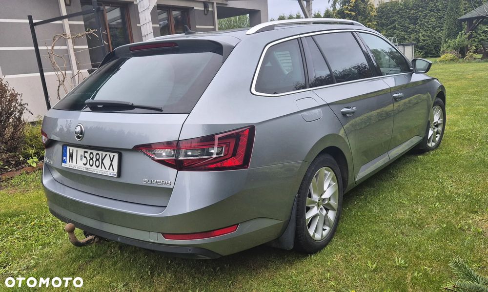 Skoda Superb 2.0 TDI Ambition - 4