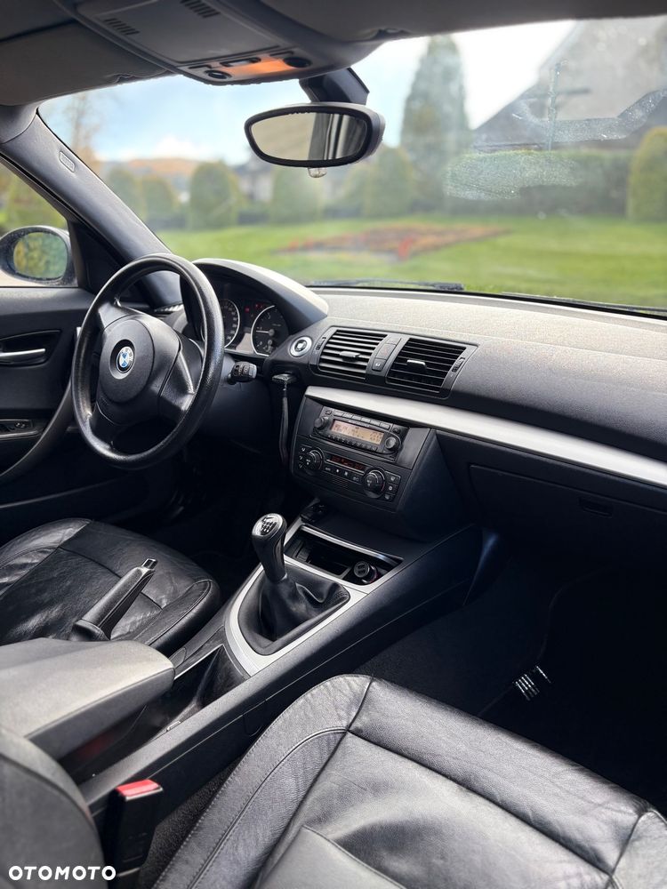 BMW Seria 1 120d - 10