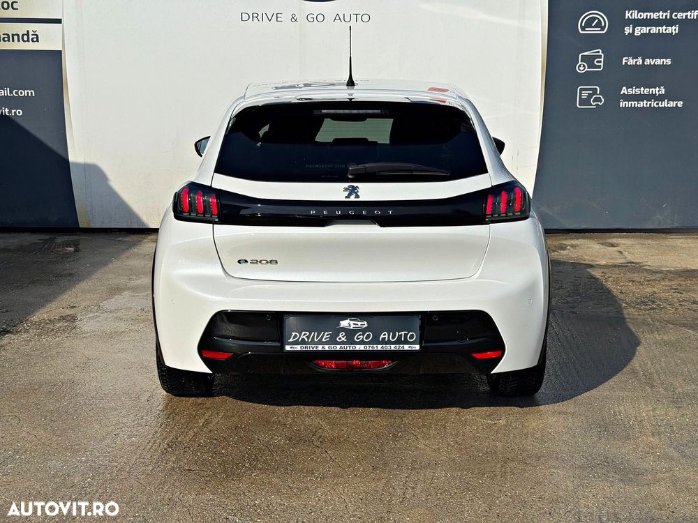 Peugeot 208 ver-e--208-100-kw-allure - 12