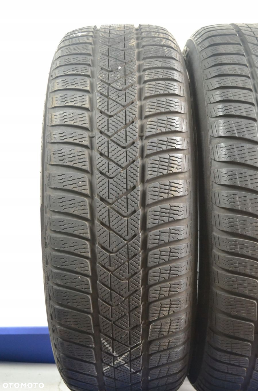 225/60R18 104H PIRELLI SOTTOZERO 3 x2szt 8017z - 2