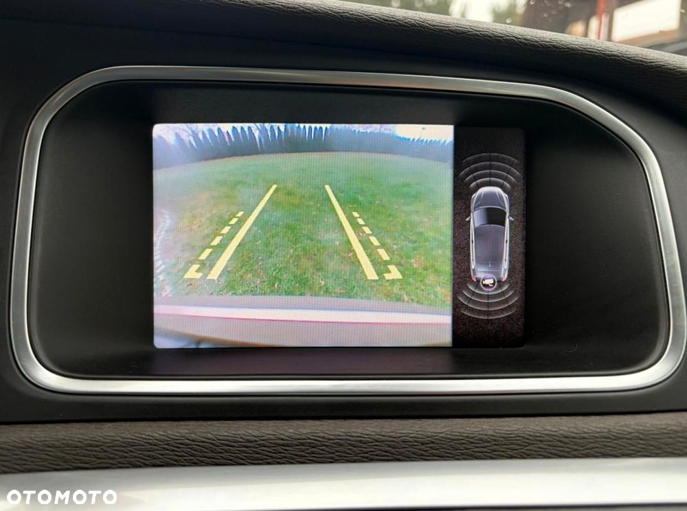 Volvo V40 D2 Summum - 19