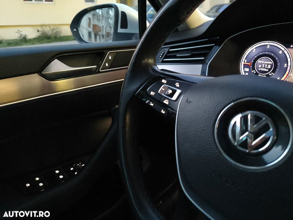 Volkswagen Passat 2.0 TDI SCR (BlueMotion Tech) 4Mot DSG Highline - 2
