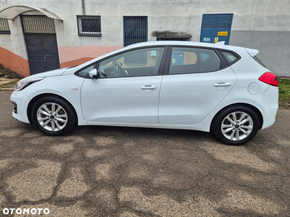 Kia Ceed 1.4 CVVT Dream Team Edition - 8
