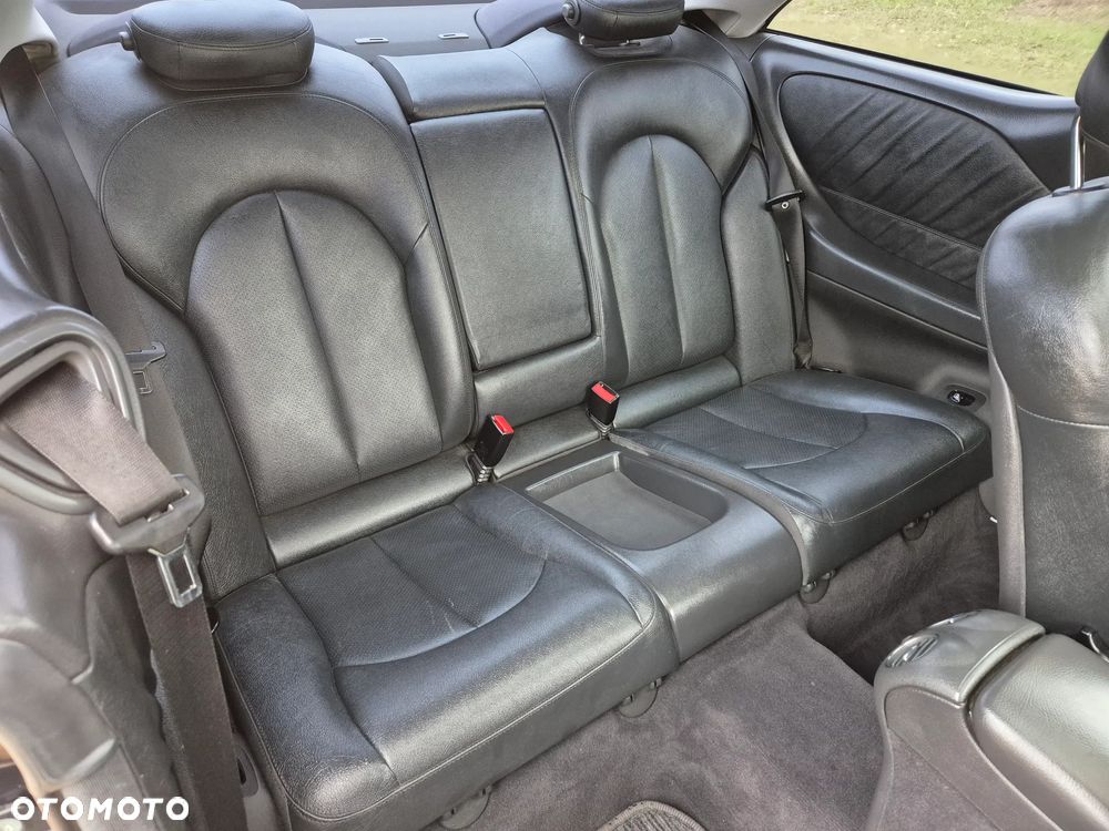 Mercedes-Benz CLK Coupe 200 Kompressor Automatik Avantgarde - 26
