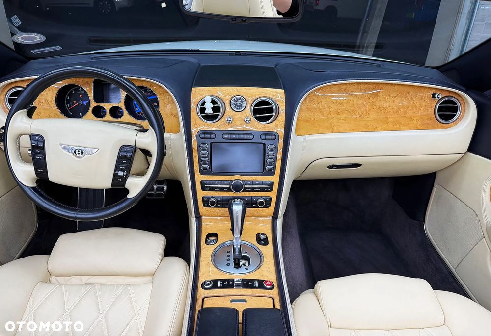 Bentley Continental GT Standard - 8