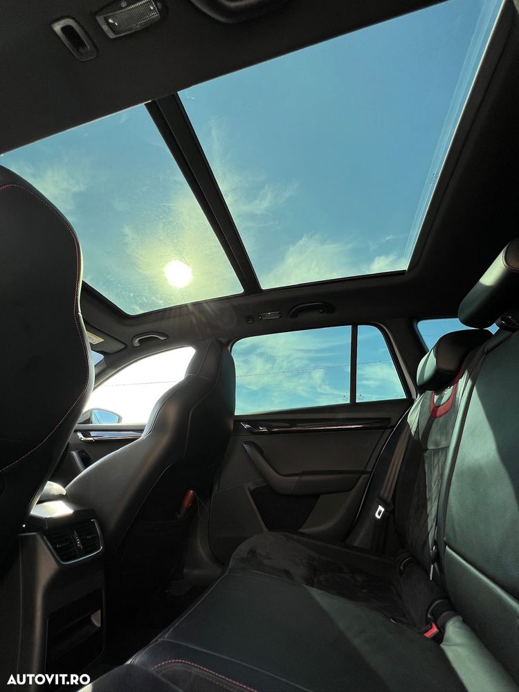 Skoda Octavia 2.0 TDI DSG RS - 4