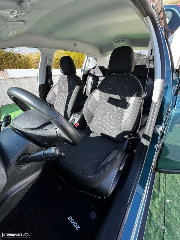 Peugeot 2008 1.2 PureTech Style - 18