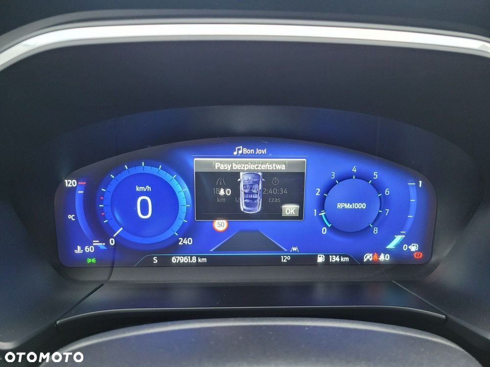 Ford Kuga - 22