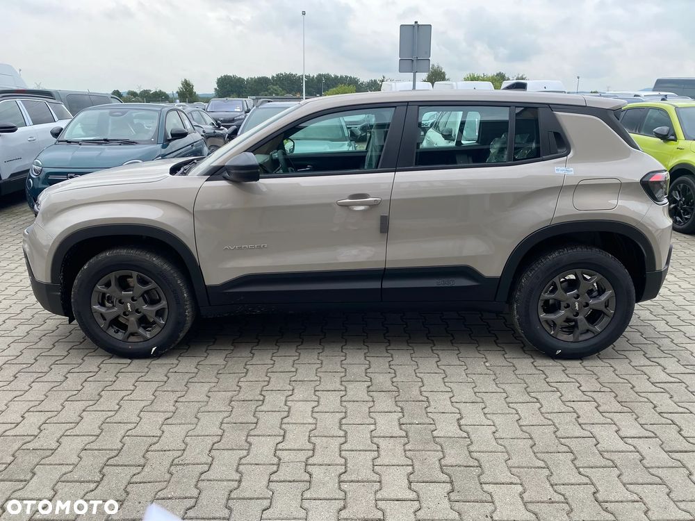 Jeep Avenger 1.2 T3 mHEV Longitude FWD eDCT6 - 8