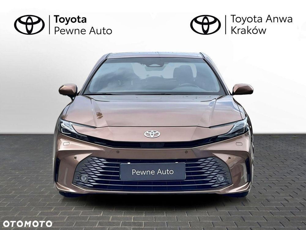 Toyota Camry - 7