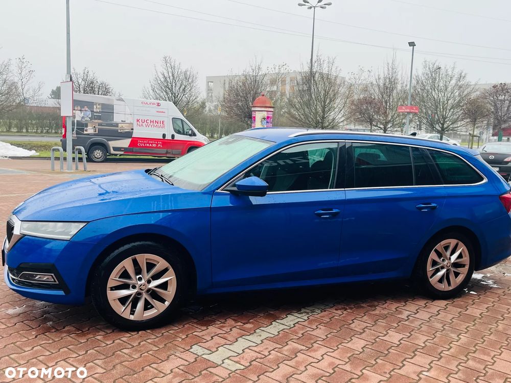 Skoda Octavia 2.0 TDI Edition DSG - 1