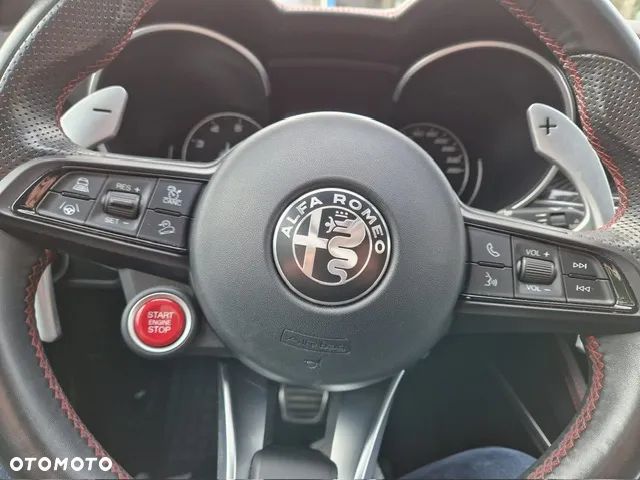 Alfa Romeo Stelvio 2.0 Turbo Estrema Q4 - 11