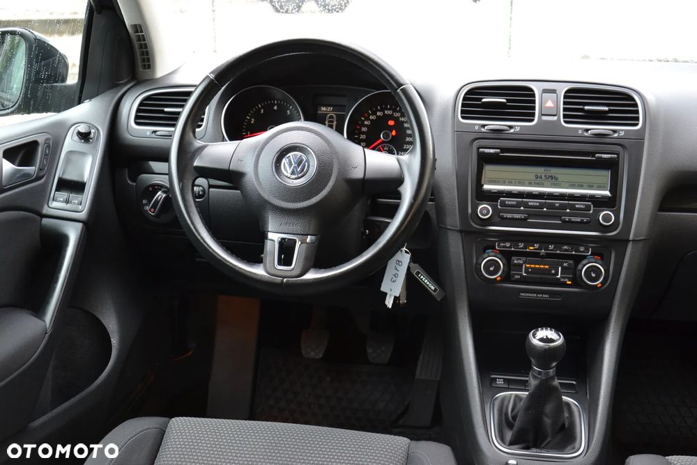 Volkswagen Golf VI 1.4 Comfortline - 23