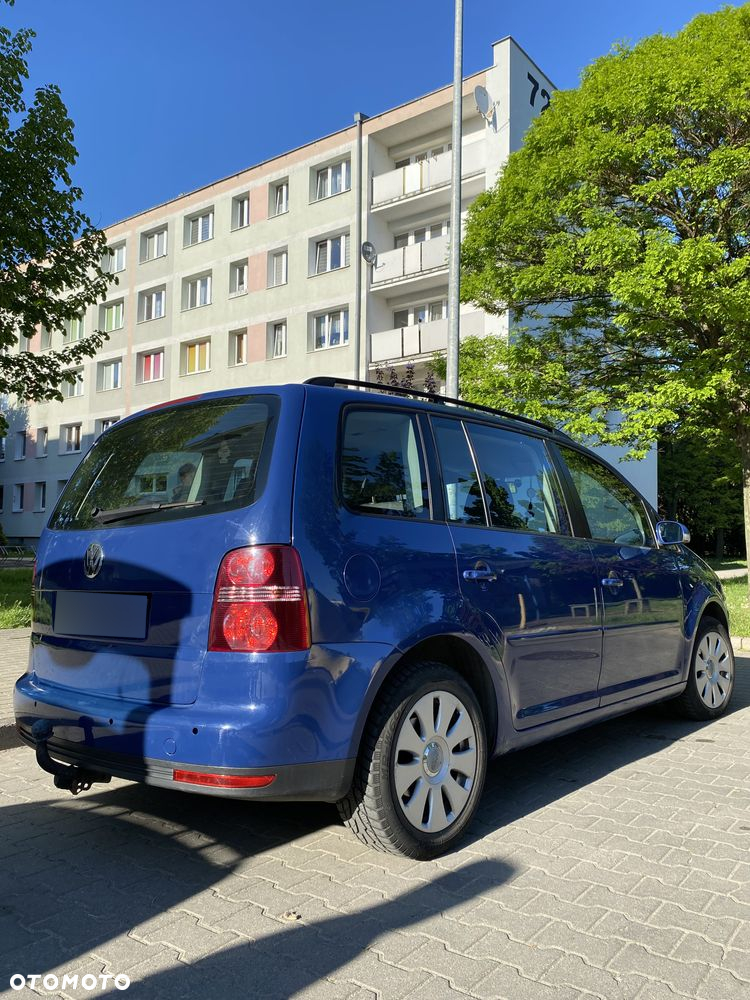 Volkswagen Touran - 3