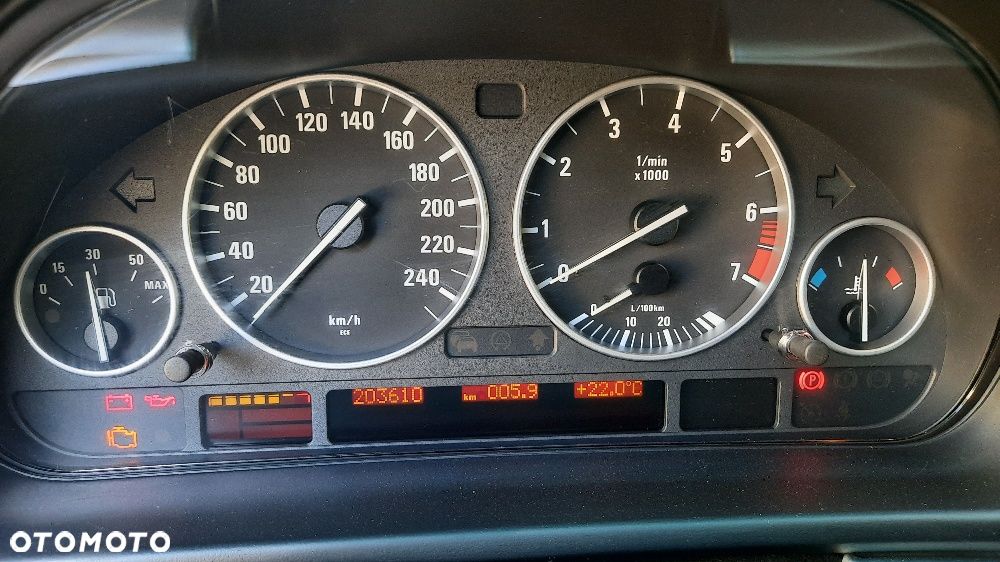 BMW Seria 5 525i - 14